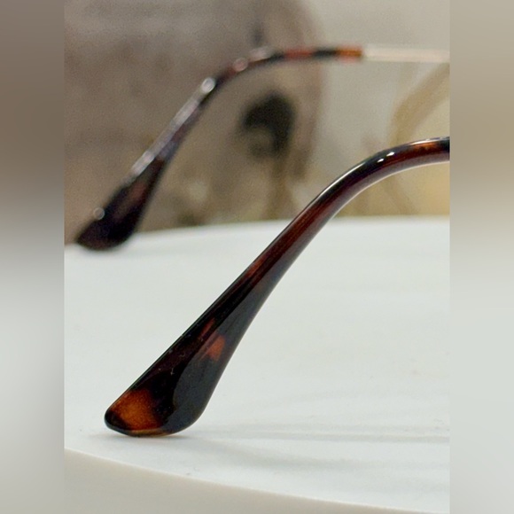 Kenneth Cole Reaction Faceted Purple Gradient Sunglasses KC1389 32F - EUC - Picture 14 of 17